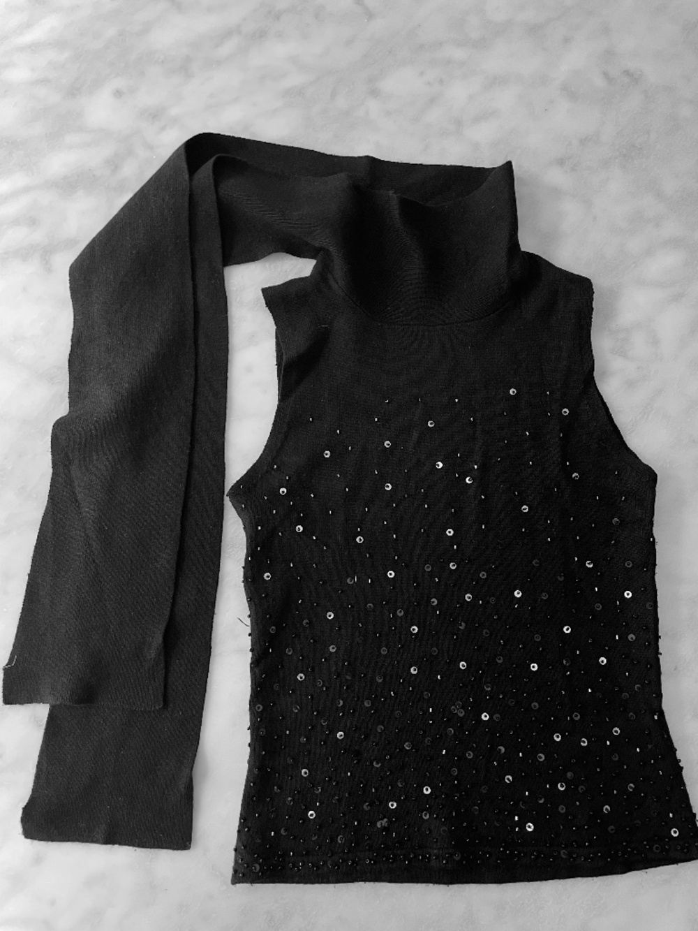 Embellished Sleeveless Turtleneck Sweater with Built-in Neck Tie size S